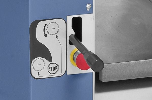 Obliavimo staklės su reismusu Bernardo ADM 260 - staklių fragmentas