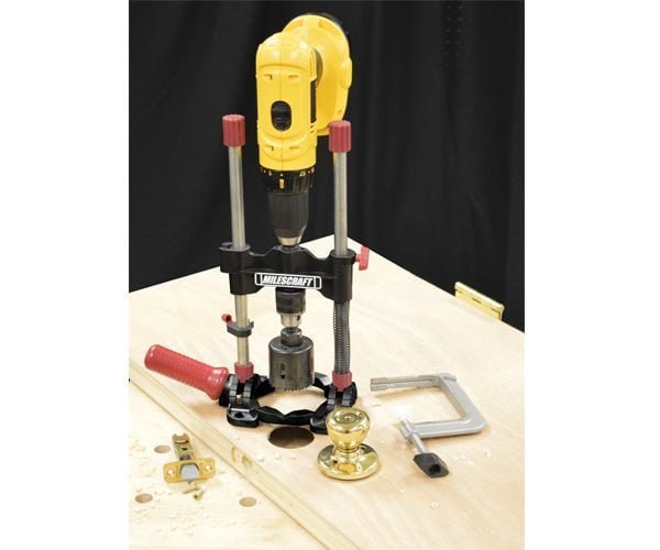 Reguliuojamo kampo gręžtuvo stovas Milescraft DrillMate - panaudojimo pavyzdys
