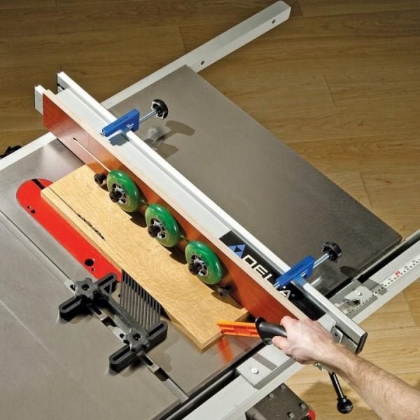 Universalus tvirtinimo spaustuvas - panaudojimo pavyzdys