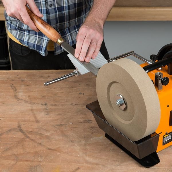 Staliaus įrankių galandimo staklės Triton TWSS10 - panaudojimo pavyzdys