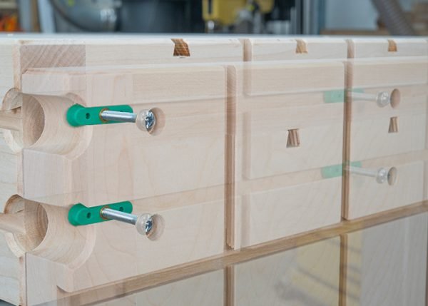 Tvirtinimo priemonių komplektas MATCHFIT Dovetail Track Hardware™ Variety Pack - panaudojimo pavyzdys