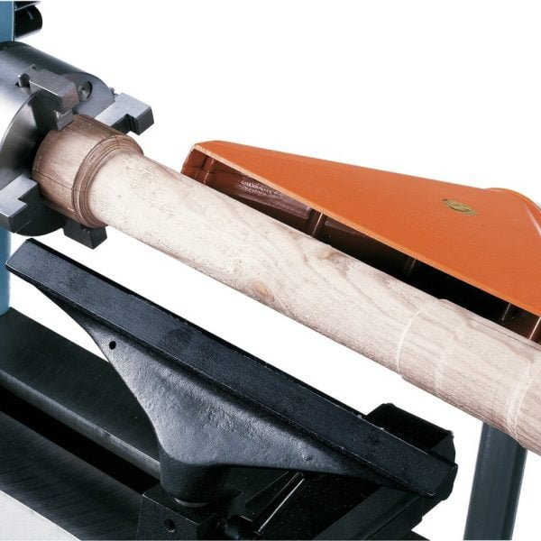 Stovas su antgaliu drožlių nutraukimui nuo medienos tekinimo staklių