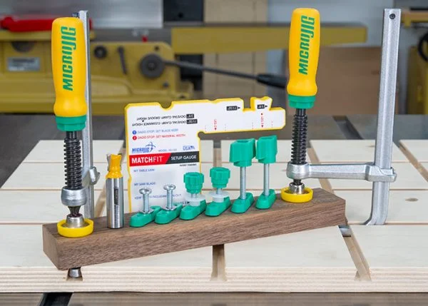 Darbastalio spaustuvų komplektas su priedais MATCHFIT Dovetail Track Clamp PRO