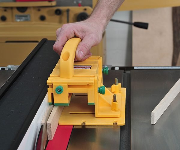 Ruošinio stūmimo blokas MicroJig GRR-RIPPER 3D Advanced - panaudojimo pavyzdys