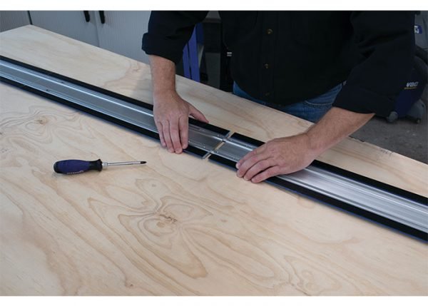 Papildomos kreipiančiosios liniuotės Kreg Accu-Cut pjovimo takelio prailginimui