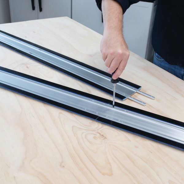 Papildomos kreipiančiosios liniuotės Kreg Accu-Cut pjovimo takelio prailginimui