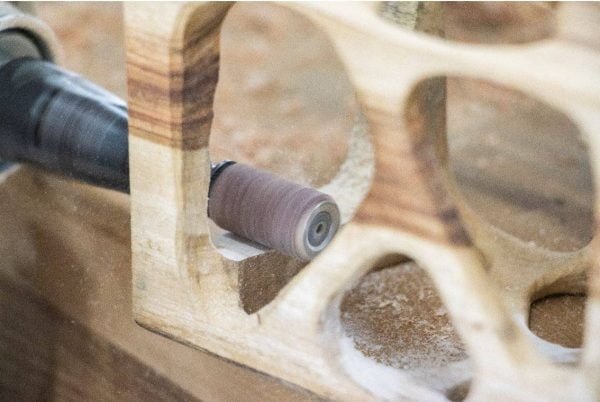 Šlifavimo ritiniai Arbortech Precision Carving System gr. 60 - panaudojimo pavyzdys