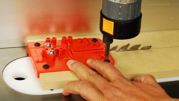 Ruošinio daliklių medienos pjovimo staklėms komplektas Microjig MJ SPLITTER Steel Pro - montavimo pavyzdys