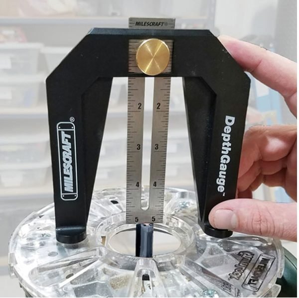 Pjovimo įrankio nustatymo šablonas Milescraft DepthGauge