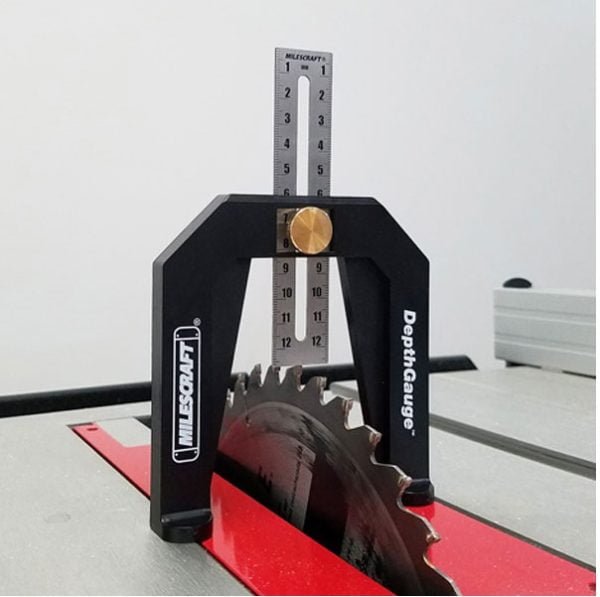 Pjovimo įrankio nustatymo šablonas Milescraft DepthGauge