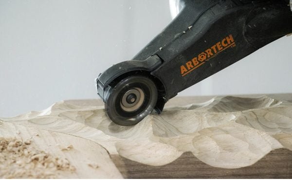 Drožybos diskas Arbortech Mini Pro - panaudojimo pavyzdys