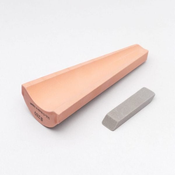 Pusapvalis vandeninis galandimo akmuo, rupumas #280