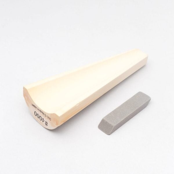 Pusapvalis vandeninis galandimo akmuo, rupumas #4000