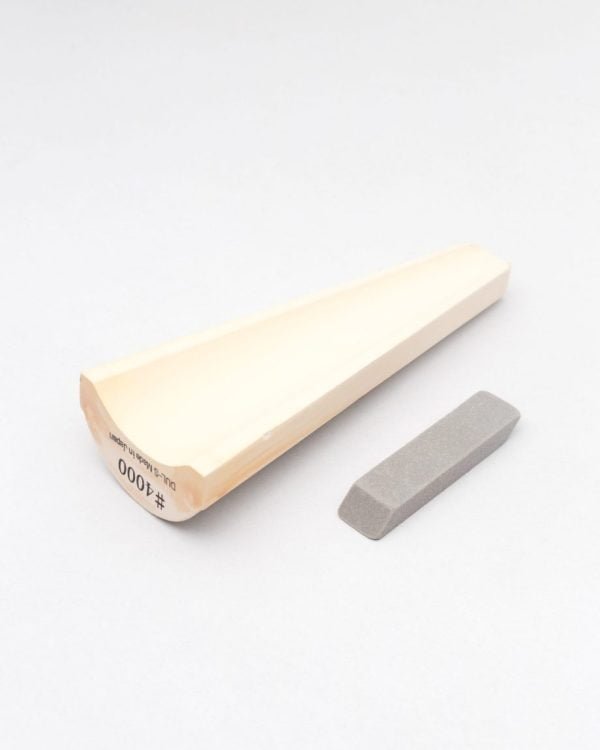 Pusapvalis vandeninis galandimo akmuo, rupumas #4000 Pusapvalis vandeninis galandimo akmuo, rupumas #4000