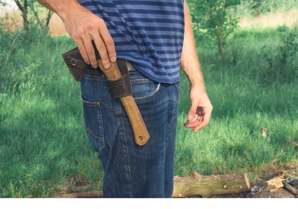 Universalus drožėjo kirvis