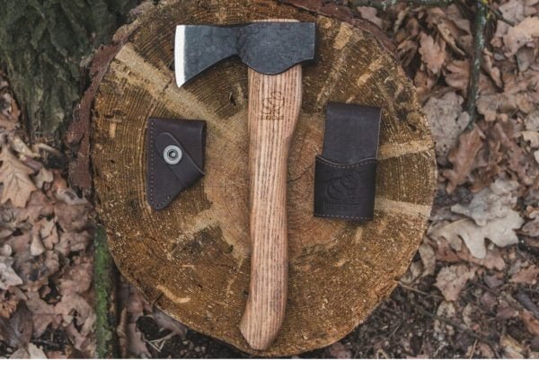 Universalus drožėjo kirvis