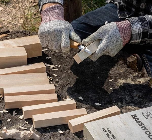 Medinių kaladėlių drožinėjimo projektams rinkinys