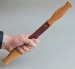 Dvirankis traukiamasis peilis