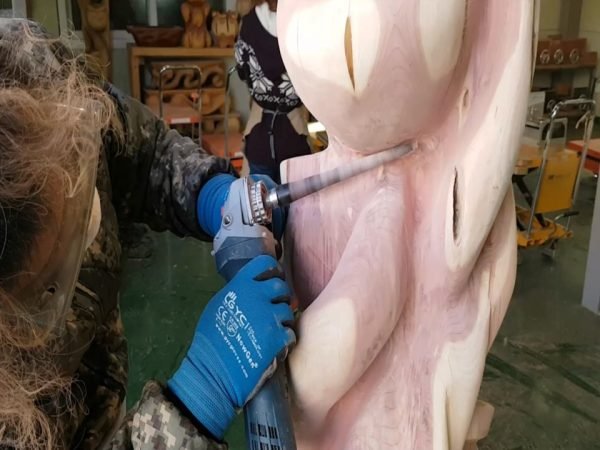 Šlifavimo įtvaras su įpjova MANPA TOOLS - panaudojimo pavyzdys