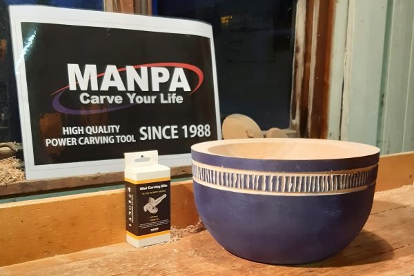 Mini drožtuvas keturkampėmis pjovimo briaunomis Manpa Tools Mini Square Carving Bit - darbo rezultatas