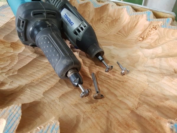 Mini drožtuvas trikampėmis pjovimo briaunomis Manpa Tools Mini Triangular Carving Bit - panaudojimo pavyzdys