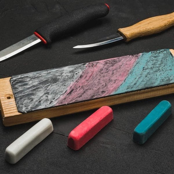 Poliravimo mišinių rinkinys įrankių aštrinimui ant odinio diržo - panaudojimo pavyzdys