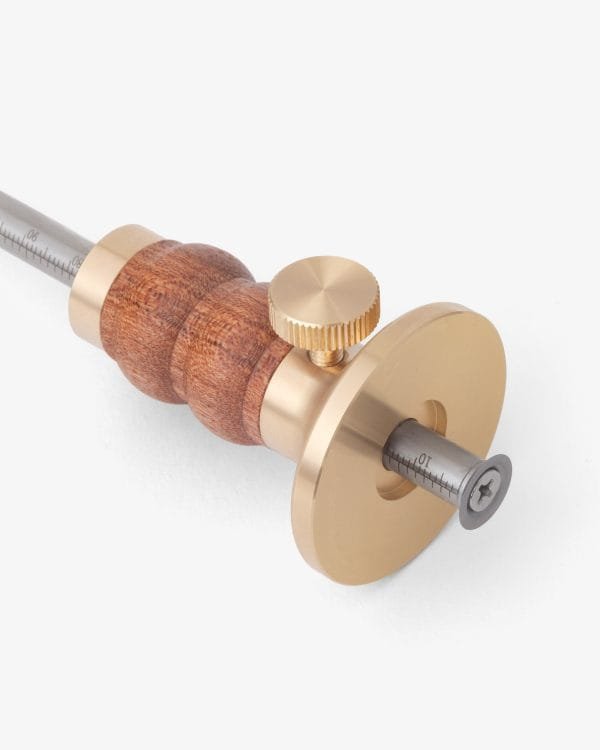 Metalinis staliaus brėžtuvas LUBAN