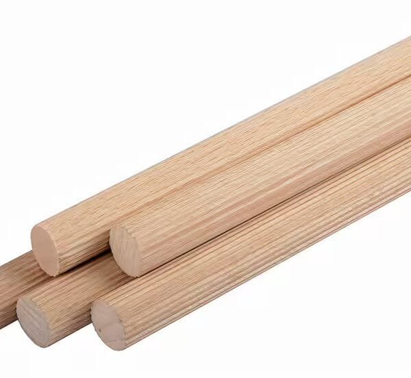 Medinis strypas kaištiniams sujungimams