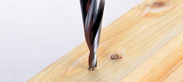 Komplektas iškrentančių šakų užtaisymui STAR-M Knot Remover