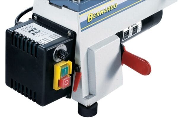 Medienos tekinimo staklės Bernardo DM 450 V