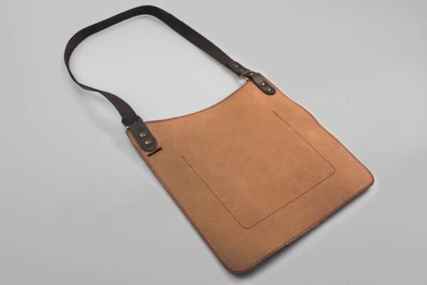 Odinė krūtinės apsauga drožėjams Adjustable Leather Carving Bib