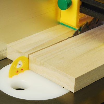 Ruošinio daliklių medienos pjovimo staklėms komplektas Microjig MJ SPLITTER Thin Kerf Splitters - panaudojimo pavyzdys